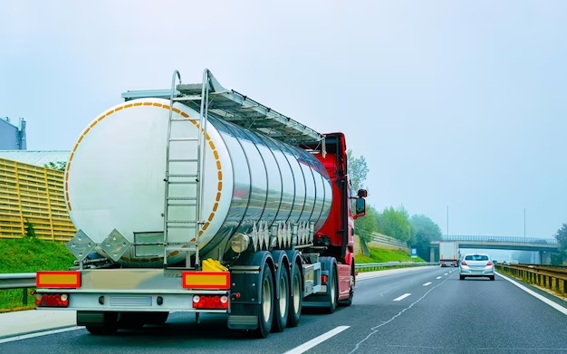 Truck with liquid oil storage loaded and on the go